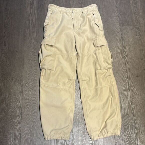 ARITZIA | TNA Supply Cargo Pants - Short Length - Picture 4 of 16